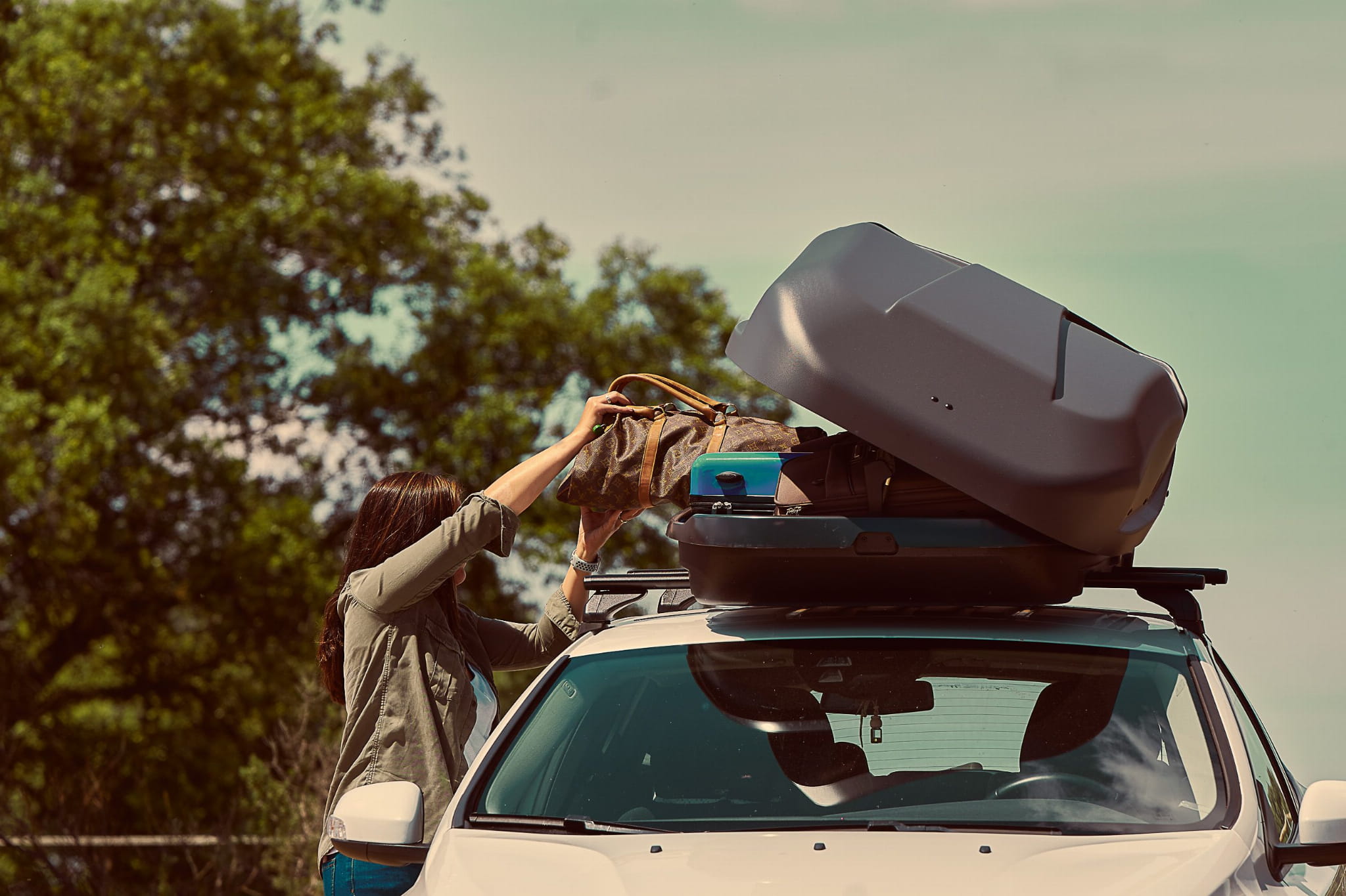 Boks dachowy CRUZ Paddock 400N czarny błyszczący (CR 940-705) - obrazek 10