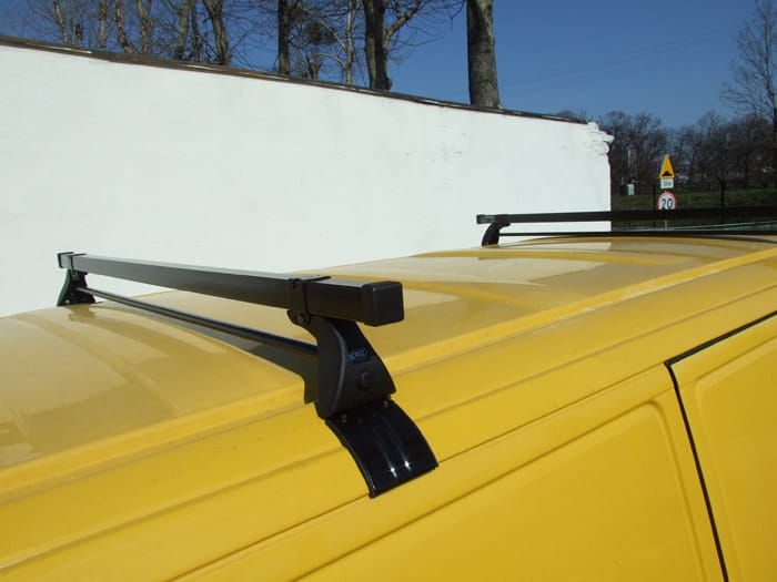 Bagażnik dachowy Volkswagen Transporter T4 (CRUZ 933-338 + 923-056) - obrazek 3