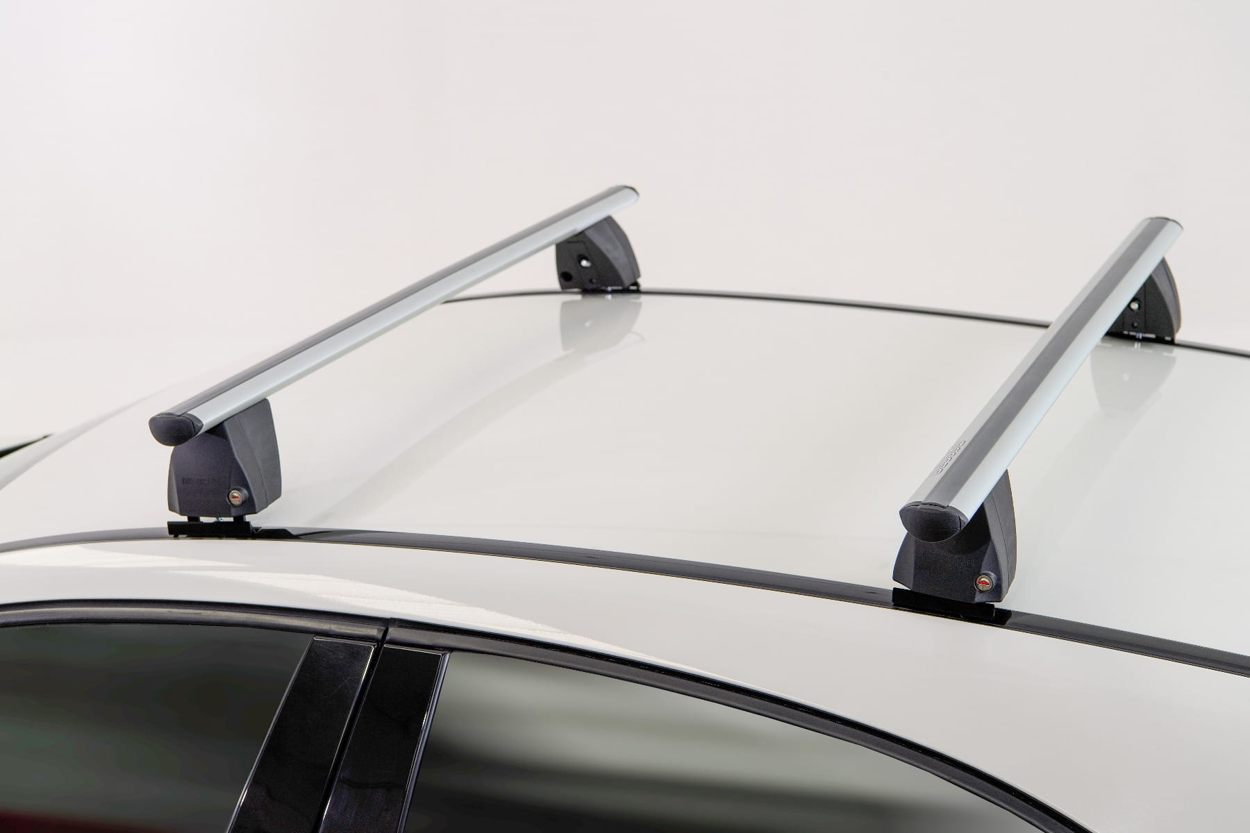 Bagażnik dachowy Suzuki SX4 S-Cross (Menabo DELTA L)